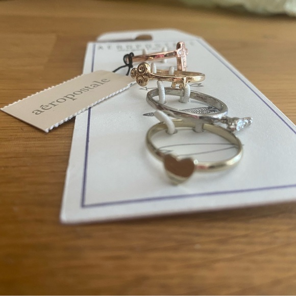 4 piece Ring Set Aeropostale - Picture 4 of 4